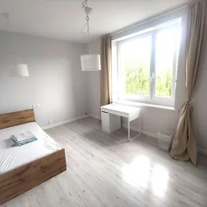 https://rondo-jana-nowaka-jezioraskiego.poznan-hotels.com
